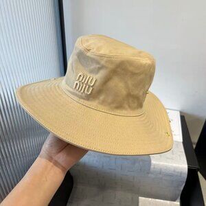 NEW ! Miu Miu Tan cowboy hat